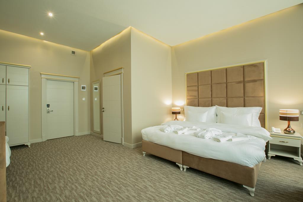 Grand Sapphire Hotel 알마티 외부 사진