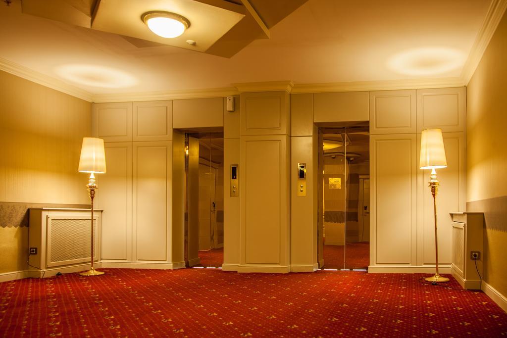Grand Sapphire Hotel 알마티 외부 사진