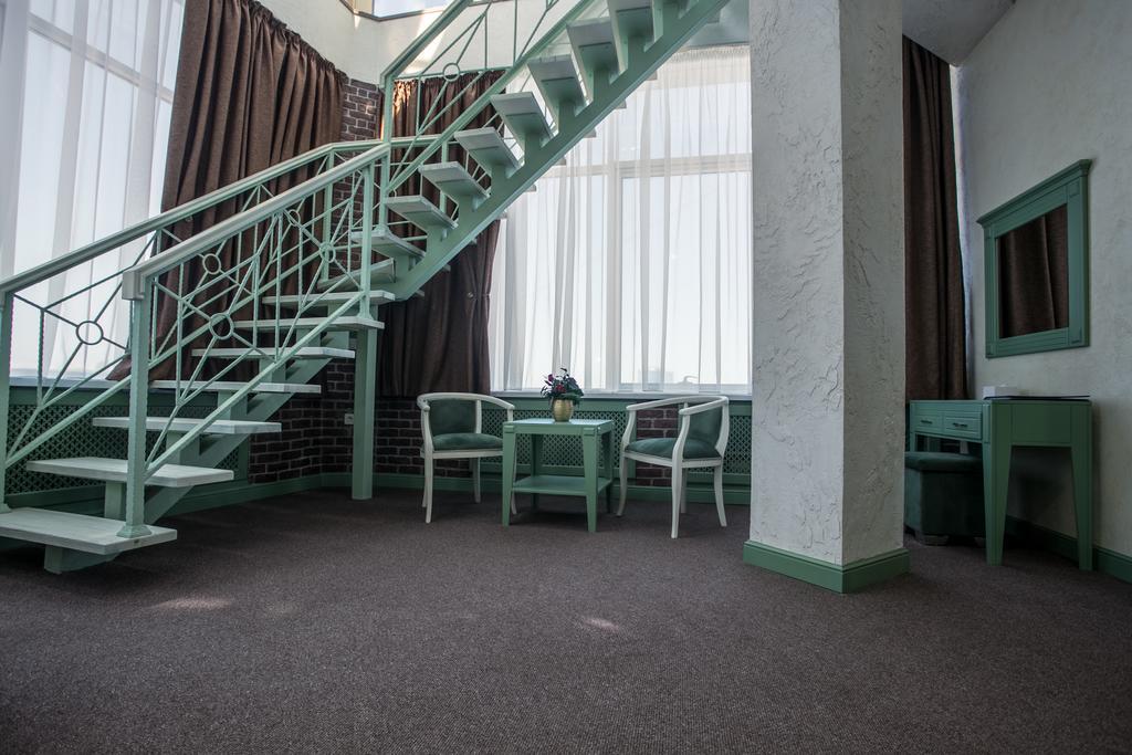 Grand Sapphire Hotel 알마티 외부 사진