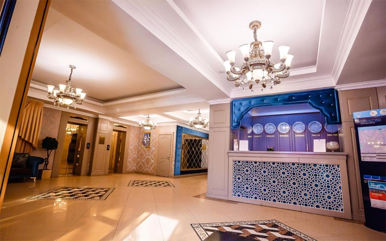 Grand Sapphire Hotel 알마티 외부 사진