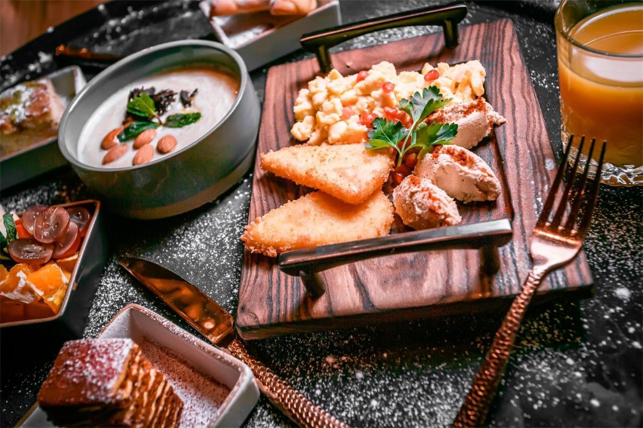 Grand Sapphire Hotel 알마티 외부 사진