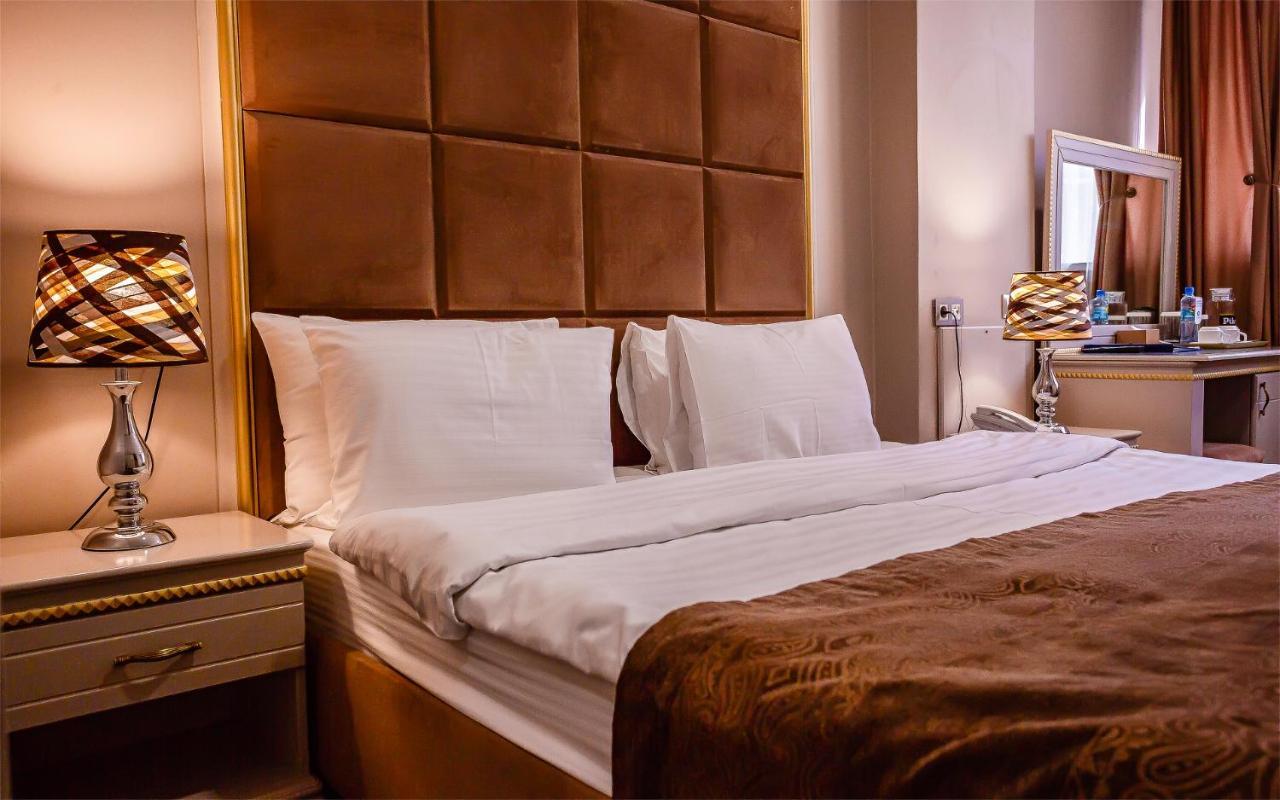 Grand Sapphire Hotel 알마티 외부 사진